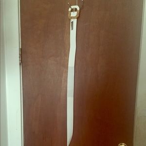 Chico’s White Novelty Belt with Cork Buckle